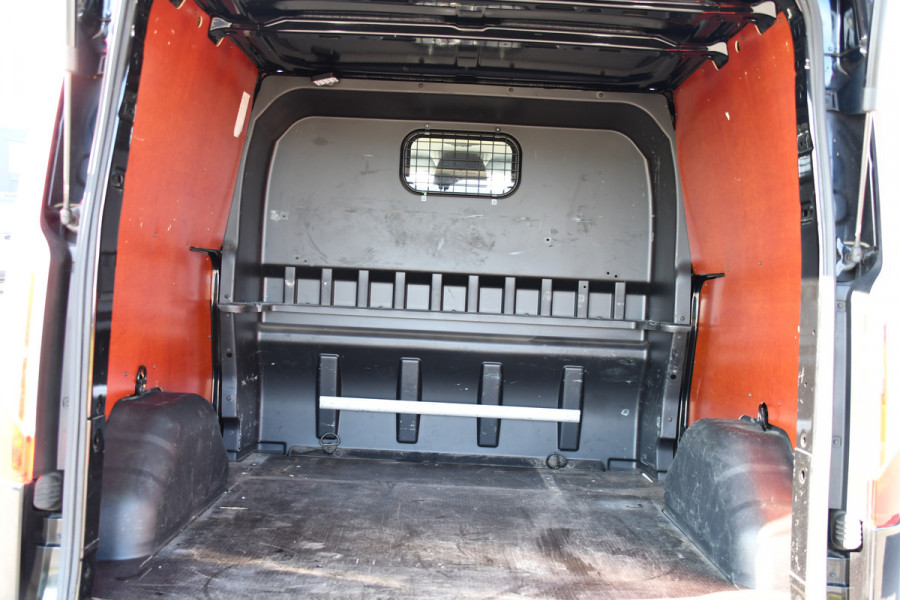 Ford Transit Custom 320 2.0 TDCI L2H1 Limited DC Black Edition Camera, Cruise, Carplay, 130pk, Stoelverwarming, 2 x Schuifdeur, Trekhaak, Multimedia, Automaat, Uniek!