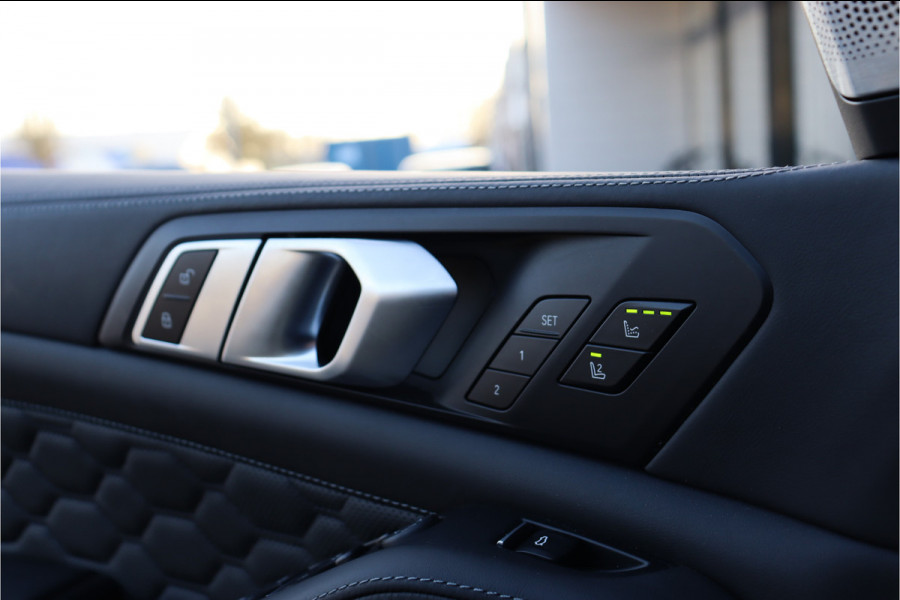 BMW X5M Competition **Skylounge/Massage/Bowers&Wilkons/Carbon/Full PPF**