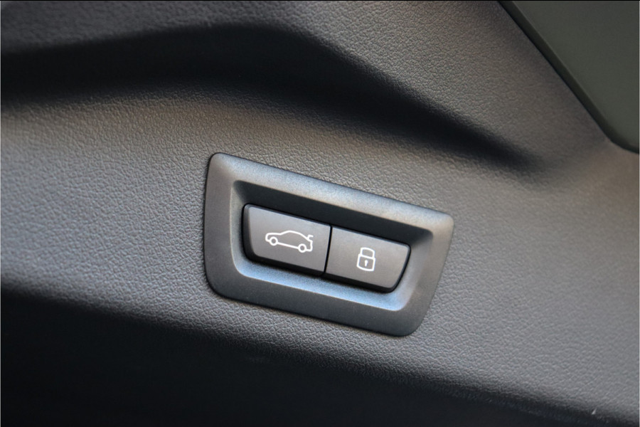 BMW X5M Competition **Skylounge/Massage/Bowers&Wilkons/Carbon/Full PPF**