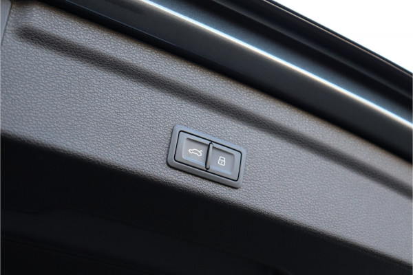 Audi RSQ3 2.5 **RS Sportstoelen/Pano/Ambient**