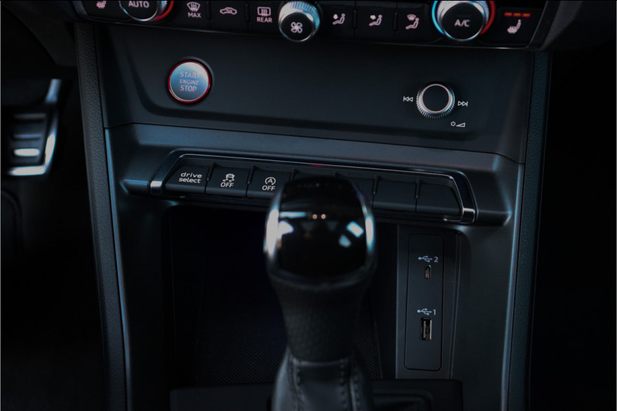 Audi RSQ3 2.5 **RS Sportstoelen/Pano/Ambient**