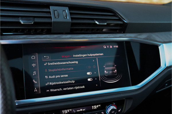 Audi RSQ3 2.5 **RS Sportstoelen/Pano/Ambient**