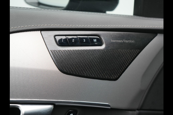 Volvo XC90 T8 Recharge AWD Ultimate Dark 7 Persoons LONG RANGE Plug In Hybrid 455pk Dealer O.H. PHEV | Trekhaak Af Fabriek | Panodak | Luchtvering |  Adaptive Cruise | Head Up | 360 Camera | Harman / Kardon | Lederen Sportstoelen Memory & Verwarmd | 22"L.M | Stuur Verwarmd | Keyless |