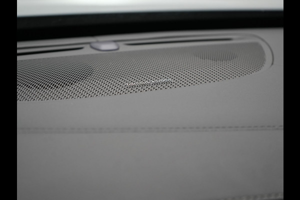 Volvo XC90 T8 Recharge AWD Ultimate Dark 7 Persoons LONG RANGE Plug In Hybrid 455pk Dealer O.H. PHEV | Trekhaak Af Fabriek | Panodak | Luchtvering |  Adaptive Cruise | Head Up | 360 Camera | Harman / Kardon | Lederen Sportstoelen Memory & Verwarmd | 22"L.M | Stuur Verwarmd | Keyless |