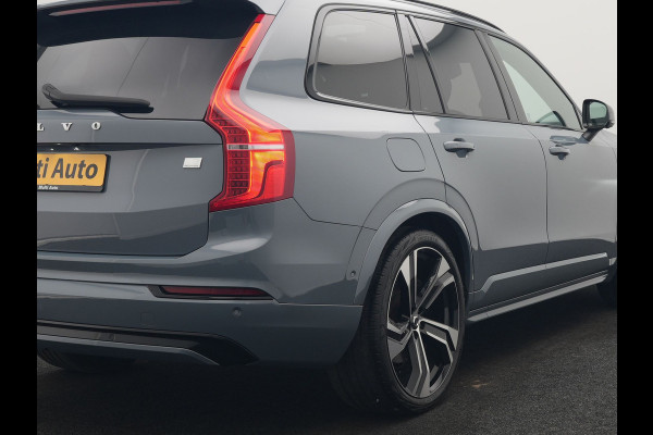 Volvo XC90 T8 Recharge AWD Ultimate Dark 7 Persoons LONG RANGE Plug In Hybrid 455pk Dealer O.H. PHEV | Trekhaak Af Fabriek | Panodak | Luchtvering |  Adaptive Cruise | Head Up | 360 Camera | Harman / Kardon | Lederen Sportstoelen Memory & Verwarmd | 22"L.M | Stuur Verwarmd | Keyless |