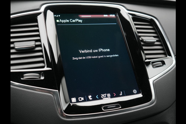 Volvo XC90 T8 Recharge AWD Ultimate Dark 7 Persoons LONG RANGE Plug In Hybrid 455pk Dealer O.H. PHEV | Trekhaak Af Fabriek | Panodak | Luchtvering |  Adaptive Cruise | Head Up | 360 Camera | Harman / Kardon | Lederen Sportstoelen Memory & Verwarmd | 22"L.M | Stuur Verwarmd | Keyless |