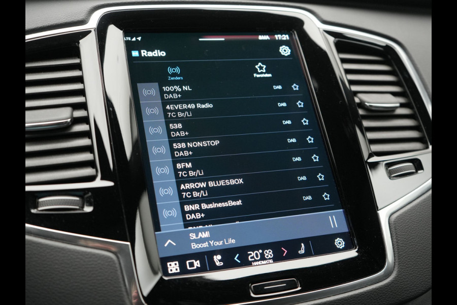 Volvo XC90 T8 Recharge AWD Ultimate Dark 7 Persoons LONG RANGE Plug In Hybrid 455pk Dealer O.H. PHEV | Trekhaak Af Fabriek | Panodak | Luchtvering |  Adaptive Cruise | Head Up | 360 Camera | Harman / Kardon | Lederen Sportstoelen Memory & Verwarmd | 22"L.M | Stuur Verwarmd | Keyless |