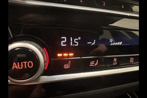 BMW X3 xDrive30e X-Line 292pk Aut. Airco ECC Navi PDC VA + Camera Full LED 19" LM Velgen Elektrische Sportstoelen+Memory Privacy Glass