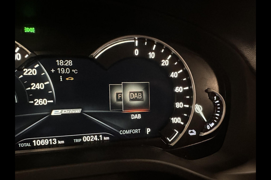 BMW X3 xDrive30e X-Line 292pk Aut. Airco ECC Navi PDC VA + Camera Full LED 19" LM Velgen Elektrische Sportstoelen+Memory Privacy Glass