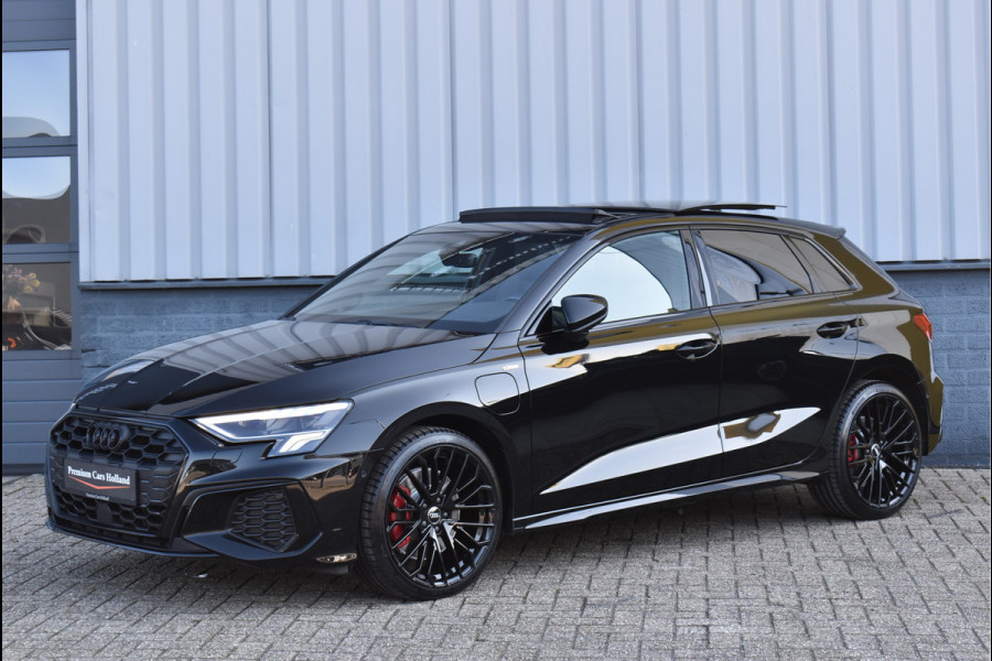 Audi A3 Sportback 45 TFSI e S-Line 245 Pk Pano RS-Stoel Camera RS3 Sfeer 19 Inch
