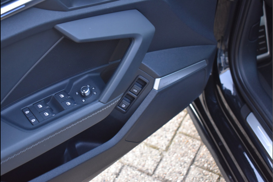 Audi A3 Sportback 45 TFSI e S-Line 245 Pk Pano RS-Stoel Camera RS3 Sfeer 19 Inch