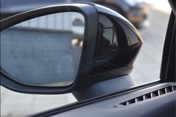 Audi A3 Sportback 45 TFSI e S-Line 245 Pk Pano RS-Stoel Camera RS3 Sfeer 19 Inch