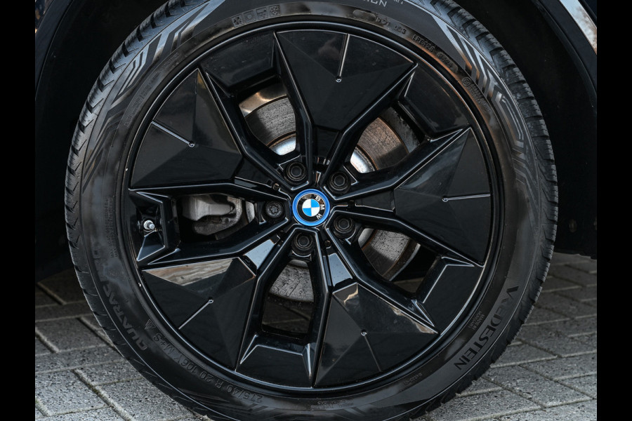 BMW iX3 High Executive 80 kWh M-Sport | NL-Auto | Adaptive Suspension | Comfort Access | Trekhaak | Sport Seats | Ambient Light | Adaptive Led | Active Cruise | 360 Camera | Head-Up | Harman/Kardon |