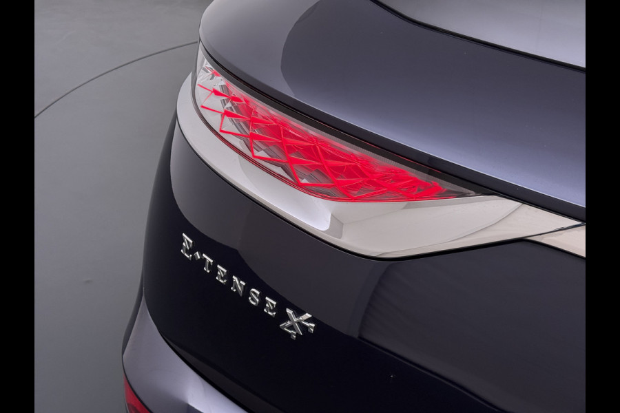 DS 7 Crossback Hybrid 300 4x4 Night Vision Lederen Massagestoelen PanoramaSchuifdak Adap.Cruise FOCAL Electra® Trekhaak Memory 360°Camera Apple Active Scan Suspension Elek.Stoelen+Verwarmd Elek.Achterklep Lane Assist Voorruitverwarming Led Lmv Dodehoek+Grootlicht Assist AWD 1e Eigenaar Origineel Nederlandse Auto Zeer compleet!