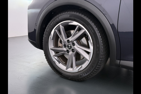 DS 7 Crossback Hybrid 300 4x4 Night Vision Lederen Massagestoelen PanoramaSchuifdak Adap.Cruise FOCAL Electra® Trekhaak Memory 360°Camera Apple Active Scan Suspension Elek.Stoelen+Verwarmd Elek.Achterklep Lane Assist Voorruitverwarming Led Lmv Dodehoek+Grootlicht Assist AWD 1e Eigenaar Origineel Nederlandse Auto Zeer compleet!