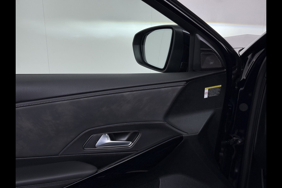 DS 7 Crossback Hybrid 300 4x4 Night Vision Lederen Massagestoelen PanoramaSchuifdak Adap.Cruise FOCAL Electra® Trekhaak Memory 360°Camera Apple Active Scan Suspension Elek.Stoelen+Verwarmd Elek.Achterklep Lane Assist Voorruitverwarming Led Lmv Dodehoek+Grootlicht Assist AWD 1e Eigenaar Origineel Nederlandse Auto Zeer compleet!