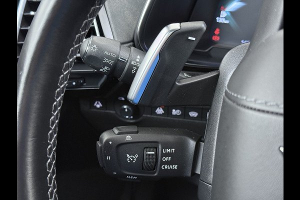 DS 7 Crossback Hybrid 300 4x4 Night Vision Lederen Massagestoelen PanoramaSchuifdak Adap.Cruise FOCAL Electra® Trekhaak Memory 360°Camera Apple Active Scan Suspension Elek.Stoelen+Verwarmd Elek.Achterklep Lane Assist Voorruitverwarming Led Lmv Dodehoek+Grootlicht Assist AWD 1e Eigenaar Origineel Nederlandse Auto Zeer compleet!