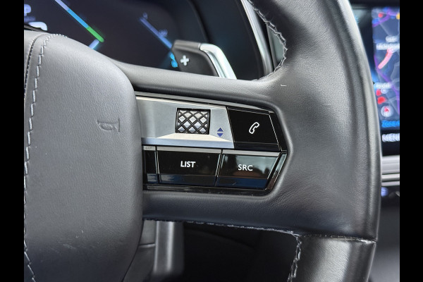 DS 7 Crossback Hybrid 300 4x4 Night Vision Lederen Massagestoelen PanoramaSchuifdak Adap.Cruise FOCAL Electra® Trekhaak Memory 360°Camera Apple Active Scan Suspension Elek.Stoelen+Verwarmd Elek.Achterklep Lane Assist Voorruitverwarming Led Lmv Dodehoek+Grootlicht Assist AWD 1e Eigenaar Origineel Nederlandse Auto Zeer compleet!