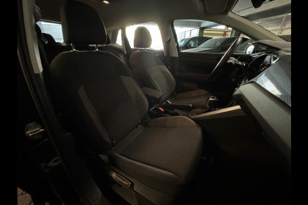 Volkswagen Polo 1.0 TSI Life Business CarPlay|Lane Assist