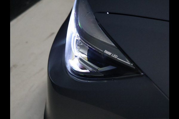 BMW 4 Serie Gran Coupé 420i High Executive *WEEKAANBIEDING* [SCHUIFKANTELDAK, PDC V+A, STOELVERWARMING, ADAPTIVE CRUISE, VOL LEDER, BLUETOOTH, CLIMATE, NIEUWSTAAT]