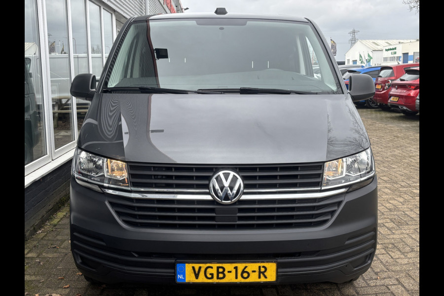 Volkswagen Transporter 2.0 TDI L2H1 28 Economy Business | Apple Carplay | Parkeersensoren | Cruise | Airco