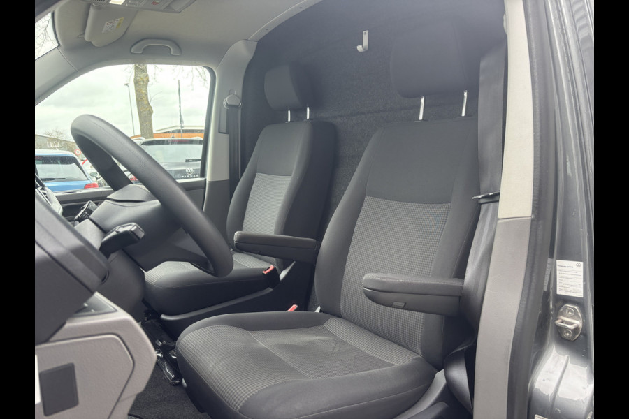 Volkswagen Transporter 2.0 TDI L2H1 28 Economy Business | Apple Carplay | Parkeersensoren | Cruise | Airco