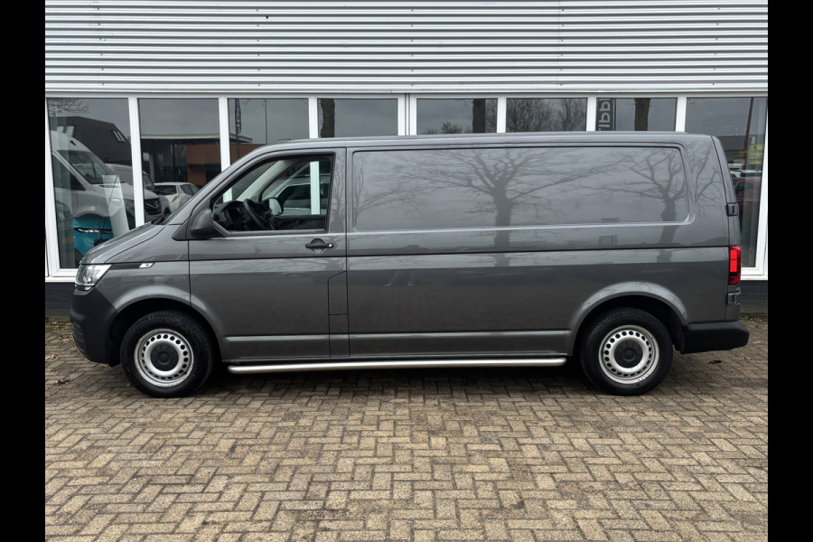 Volkswagen Transporter 2.0 TDI L2H1 28 Economy Business | Apple Carplay | Parkeersensoren | Cruise | Airco