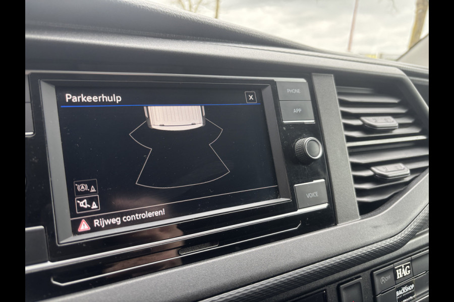 Volkswagen Transporter 2.0 TDI L2H1 28 Economy Business | Apple Carplay | Parkeersensoren | Cruise | Airco