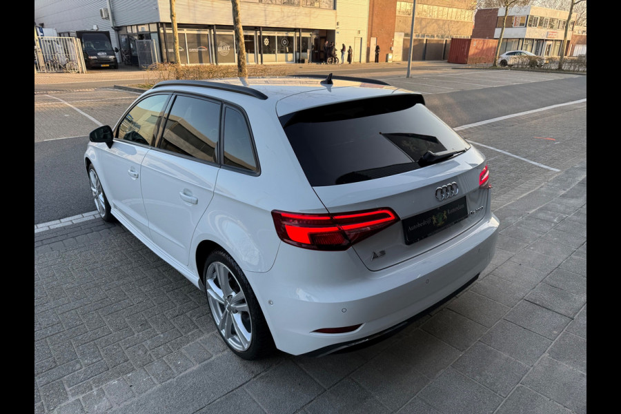 Audi A3 Sportback 40 e-tron Sport 204PK S18/LED/CAM/NAV/LEER