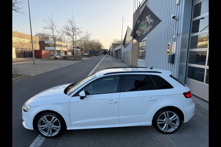 Audi A3 Sportback 40 e-tron Sport 204PK S18/LED/CAM/NAV/LEER