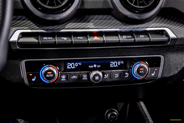 Audi Q2 35 TFSI S Edition|Pano|NAP|1eig|Leder|Cam|CarPlay