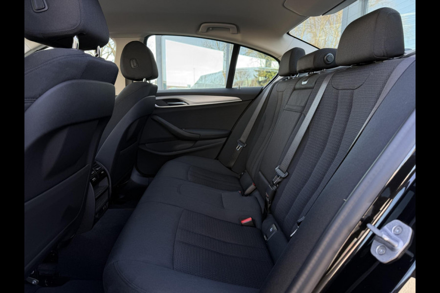 BMW 5 Serie Aut. 520i Executive Ed. | Navi | Xenon-Led | ECC | Apple Carplay |