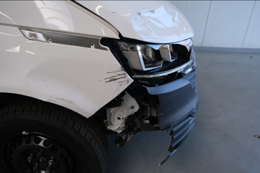 Volkswagen Transporter 2.0 TDI L2H1 28 > Schade <