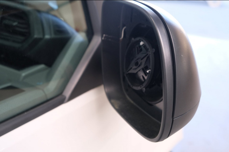 Volkswagen Transporter 2.0 TDI L2H1 28 > Schade <