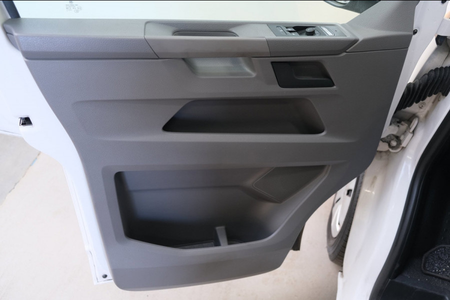 Volkswagen Transporter 2.0 TDI L2H1 28 > Schade <