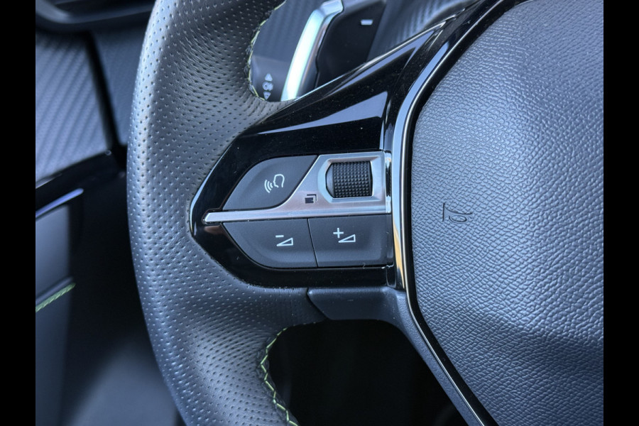 Peugeot 208 1.2 Hybrid 145 e-DCS6 GT | Pano | CarPlay | Camera | LED | 17 inch