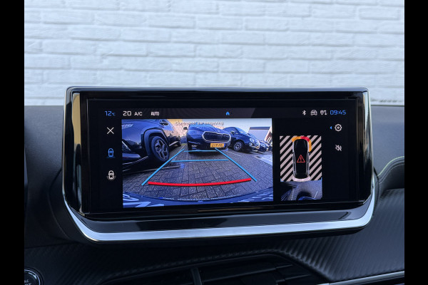 Peugeot 208 1.2 Hybrid 145 e-DCS6 GT | Pano | CarPlay | Camera | LED | 17 inch