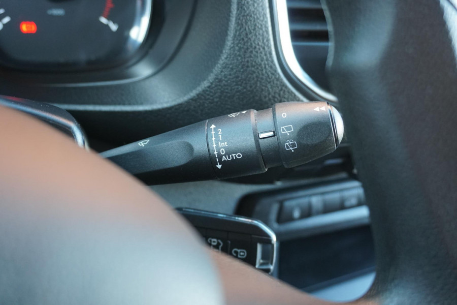 Toyota ProAce Worker 2.0 D-4D Navigator + CAMERA / DODEHOEK