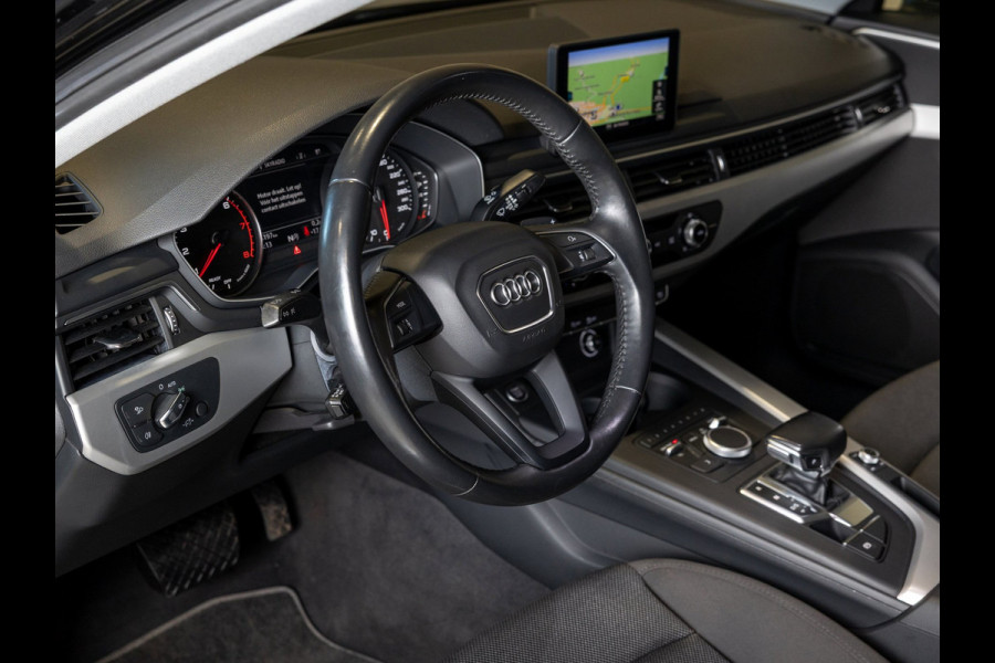 Audi A4 Limousine 35 TFSI Launch edition Business / 150pk / Clima / Apple Carplay / Cruise