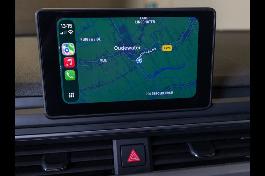 Audi A4 Limousine 35 TFSI Launch edition Business / 150pk / Clima / Apple Carplay / Cruise