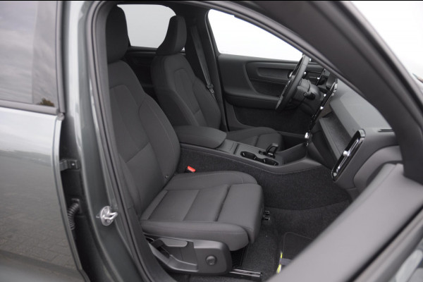 Volvo EX40 Single Motor Extended Range Business Ed. 82 kWh Adaptive cruise control/ Pilot assist/ Harman Kardon audio/ Apple carplay/ Android auto/ Achteruitrijcamera/ Parkeersenoren V+A/