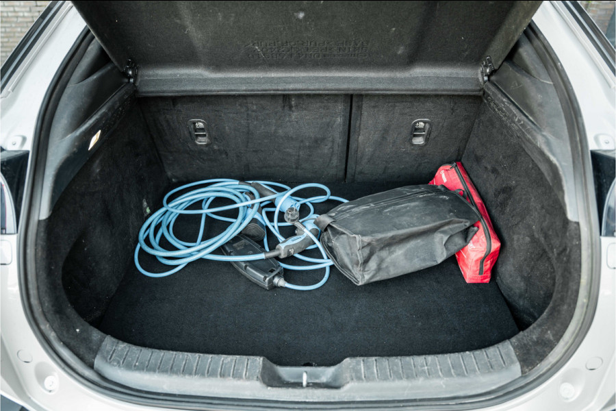 Mazda MX-30 e-SkyActiv 145 Luxury 36 kWh | SOH 91%