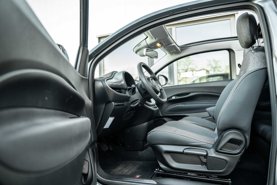 Fiat 500C Icon 42 kWh | 17"LMV | Camera | Chrome pakket