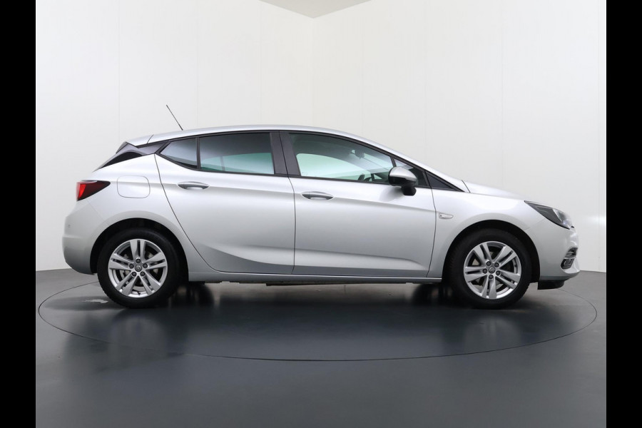 Opel Astra 1.4 Launch Elegance | AUTOMAAT | AGR STOELEN | CAMERA | STOEL- & STUURWIELVERWARMING | NAVIGATIE | GOED ONDERHOUDEN | AFNEEMBARE TREKHAAK | INCL. 12 MND BOVAG GARANTIE