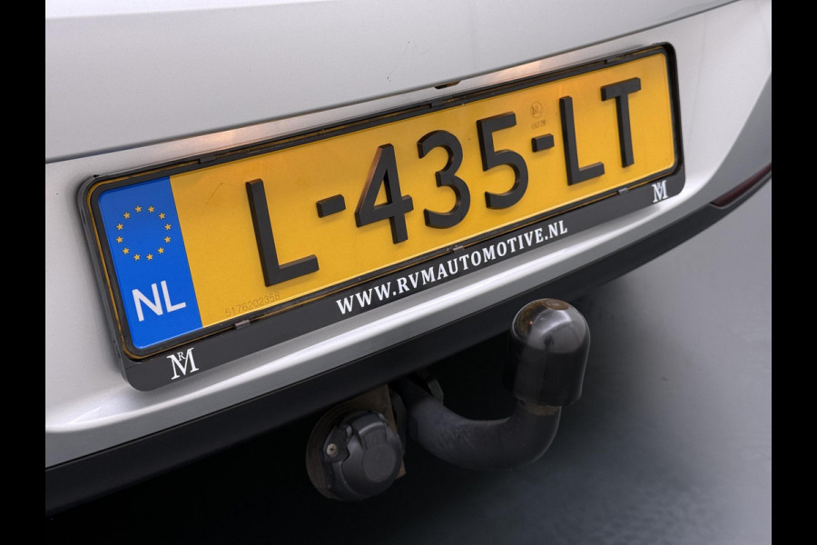 Opel Astra 1.4 Launch Elegance | AUTOMAAT | AGR STOELEN | CAMERA | STOEL- & STUURWIELVERWARMING | NAVIGATIE | GOED ONDERHOUDEN | AFNEEMBARE TREKHAAK | INCL. 12 MND BOVAG GARANTIE