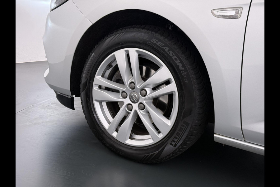 Opel Astra 1.4 Launch Elegance | AUTOMAAT | AGR STOELEN | CAMERA | STOEL- & STUURWIELVERWARMING | NAVIGATIE | GOED ONDERHOUDEN | AFNEEMBARE TREKHAAK | INCL. 12 MND BOVAG GARANTIE