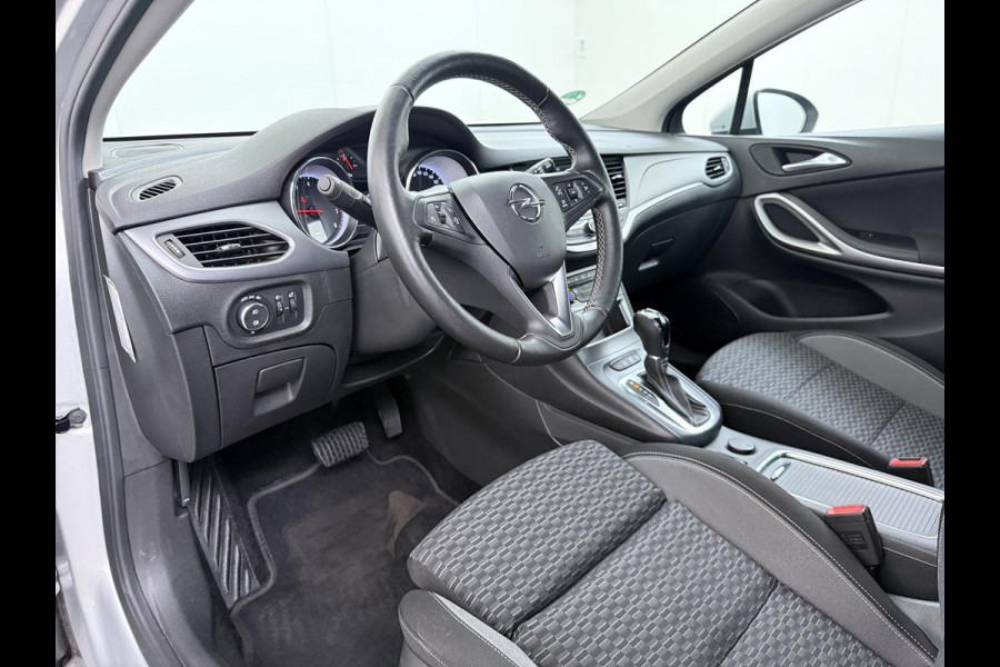 Opel Astra 1.4 Launch Elegance | AUTOMAAT | AGR STOELEN | CAMERA | STOEL- & STUURWIELVERWARMING | NAVIGATIE | GOED ONDERHOUDEN | AFNEEMBARE TREKHAAK | INCL. 12 MND BOVAG GARANTIE
