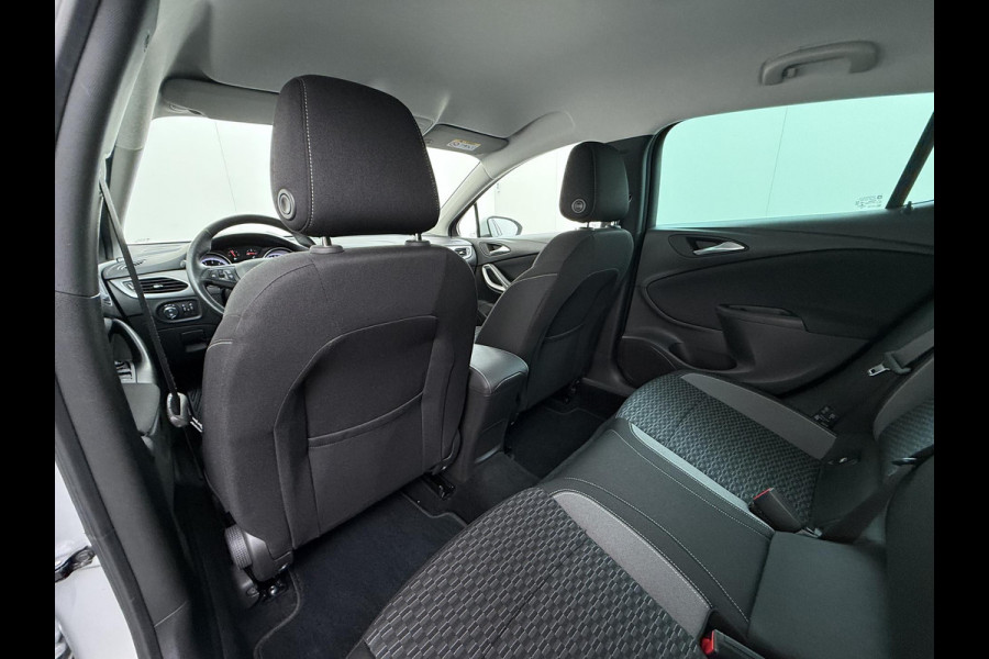 Opel Astra 1.4 Launch Elegance | AUTOMAAT | AGR STOELEN | CAMERA | STOEL- & STUURWIELVERWARMING | NAVIGATIE | GOED ONDERHOUDEN | AFNEEMBARE TREKHAAK | INCL. 12 MND BOVAG GARANTIE