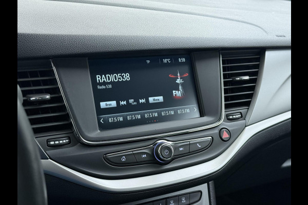 Opel Astra 1.4 Launch Elegance | AUTOMAAT | AGR STOELEN | CAMERA | STOEL- & STUURWIELVERWARMING | NAVIGATIE | GOED ONDERHOUDEN | AFNEEMBARE TREKHAAK | INCL. 12 MND BOVAG GARANTIE