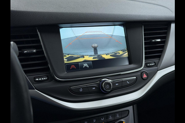 Opel Astra 1.4 Launch Elegance | AUTOMAAT | AGR STOELEN | CAMERA | STOEL- & STUURWIELVERWARMING | NAVIGATIE | GOED ONDERHOUDEN | AFNEEMBARE TREKHAAK | INCL. 12 MND BOVAG GARANTIE